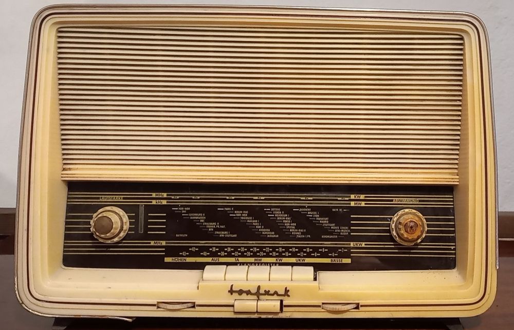 Rádio antigo Tonfunk