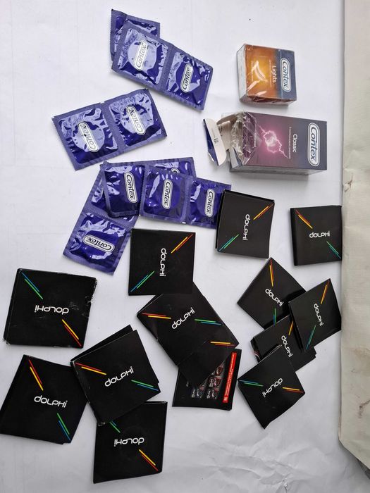 Презервативы 200 гр за все.