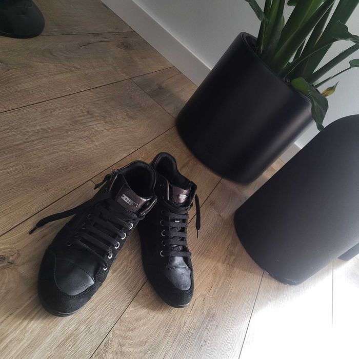 Trampki adidasy sneakersy Geox r. 37 czarne skóra naturalna stan super