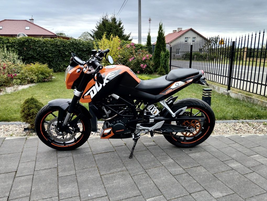 KTM Duke 125 z ABS kat A1/B bardzo zadbany Transport