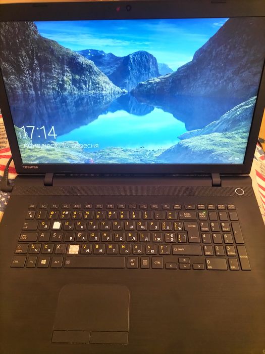 Продаєця на Запчастини Ноутбук Toshiba Satellite