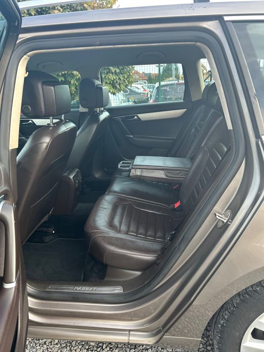 Volkswagen Passat B7 2011 Rok 2.0 diesel