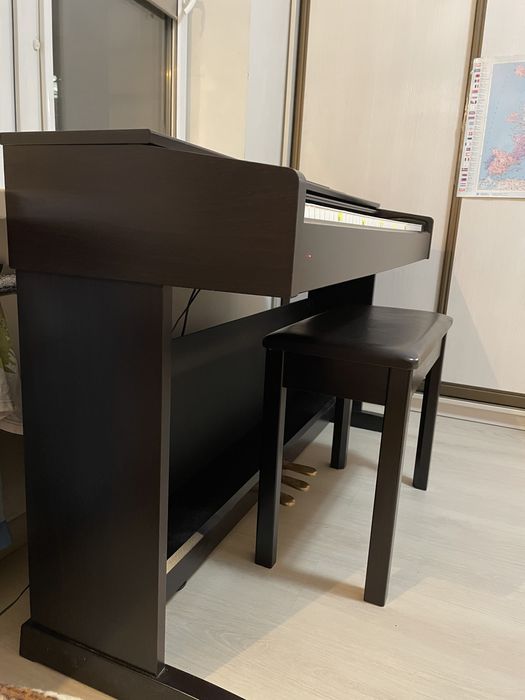 Цифровое пианино YAMAHA ARIUS YDP-143 R