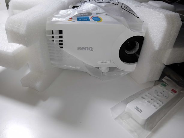 Projektor BenQ TH575