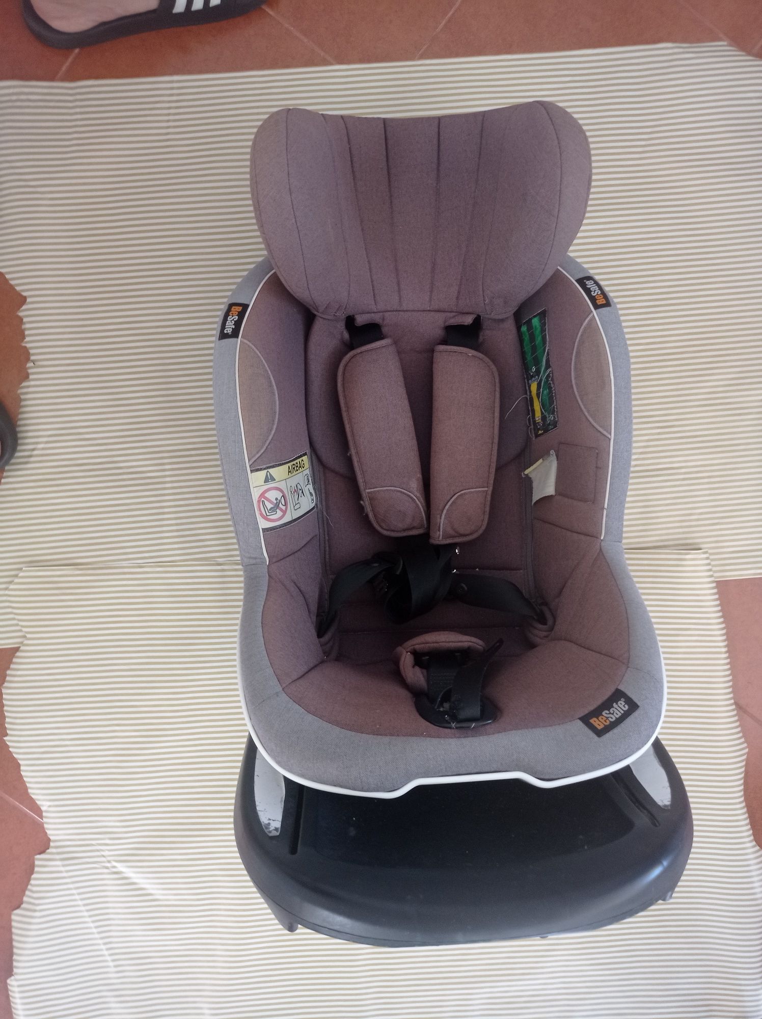 Conjunto besafe (cadeira auto+ ovo + base isofix)