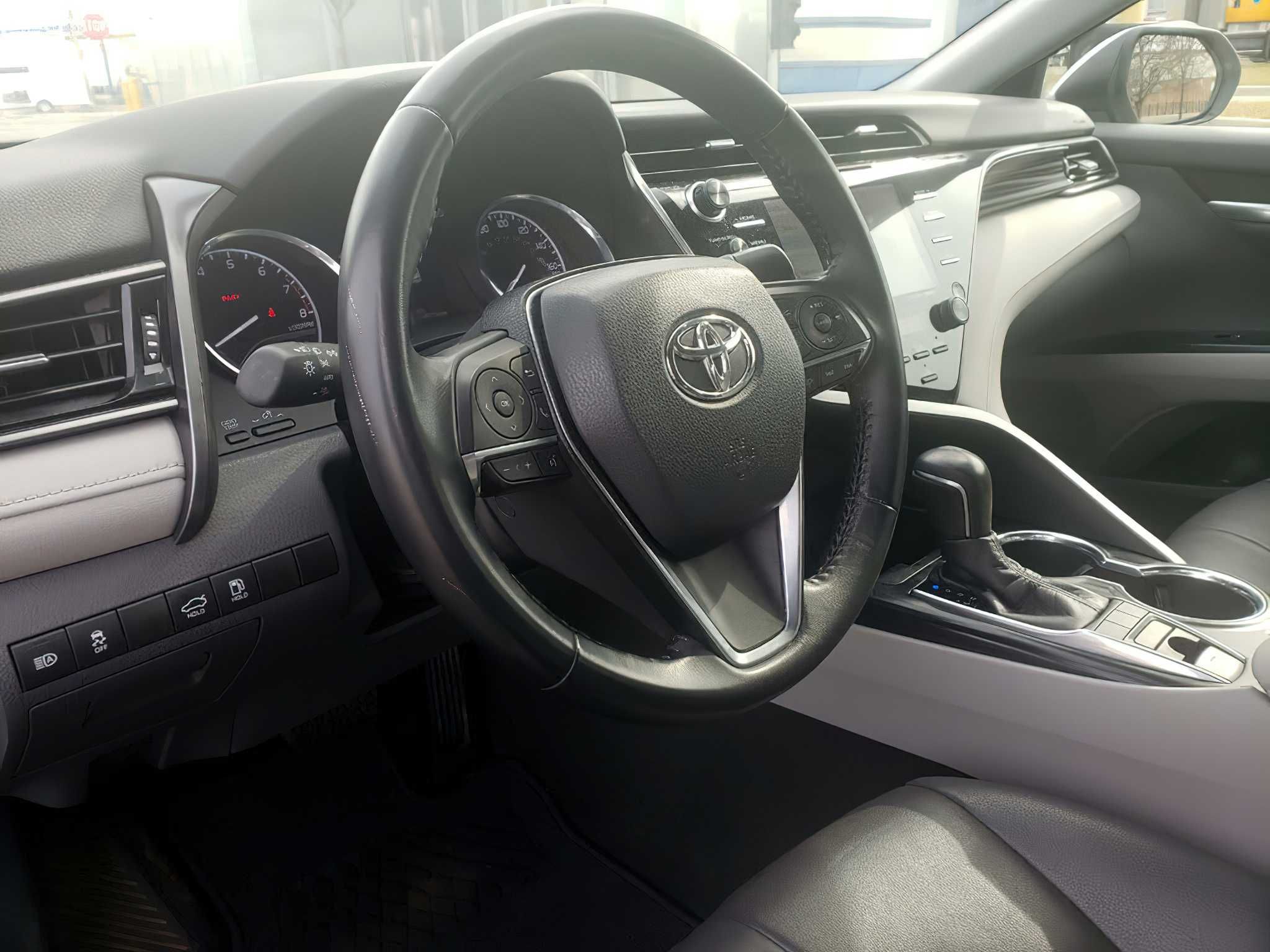 Toyota Camry XLE 2020