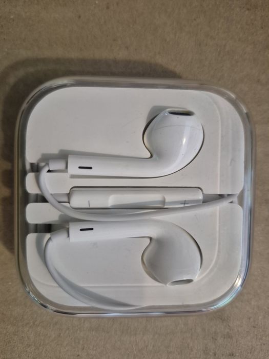 Оригінальні! Наушники Apple iPhone EarPods with Mic Lightning (MMTN2ZM