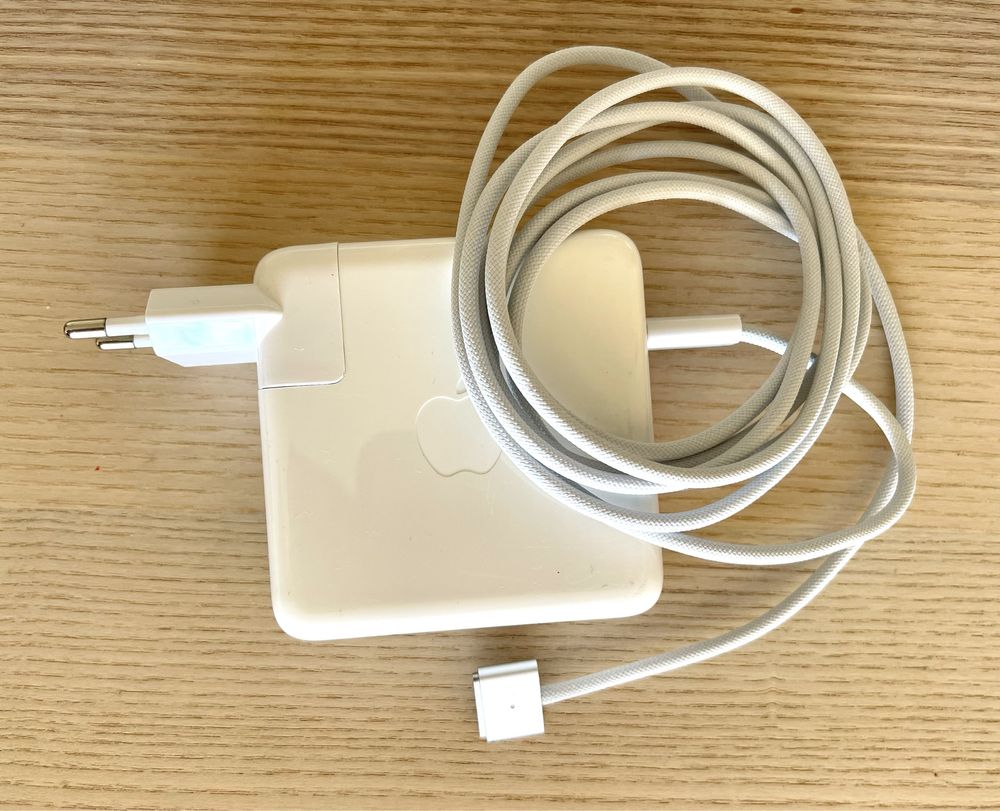 Carregador 87watts Usb-c Apple para Macbook Pro com cabo Magsafe 3