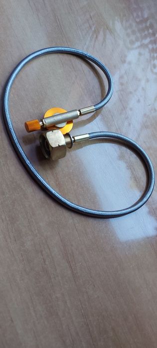 Zestaw do napełniania cartridge z gazem
butli 400 ml kuchenki turystyc
