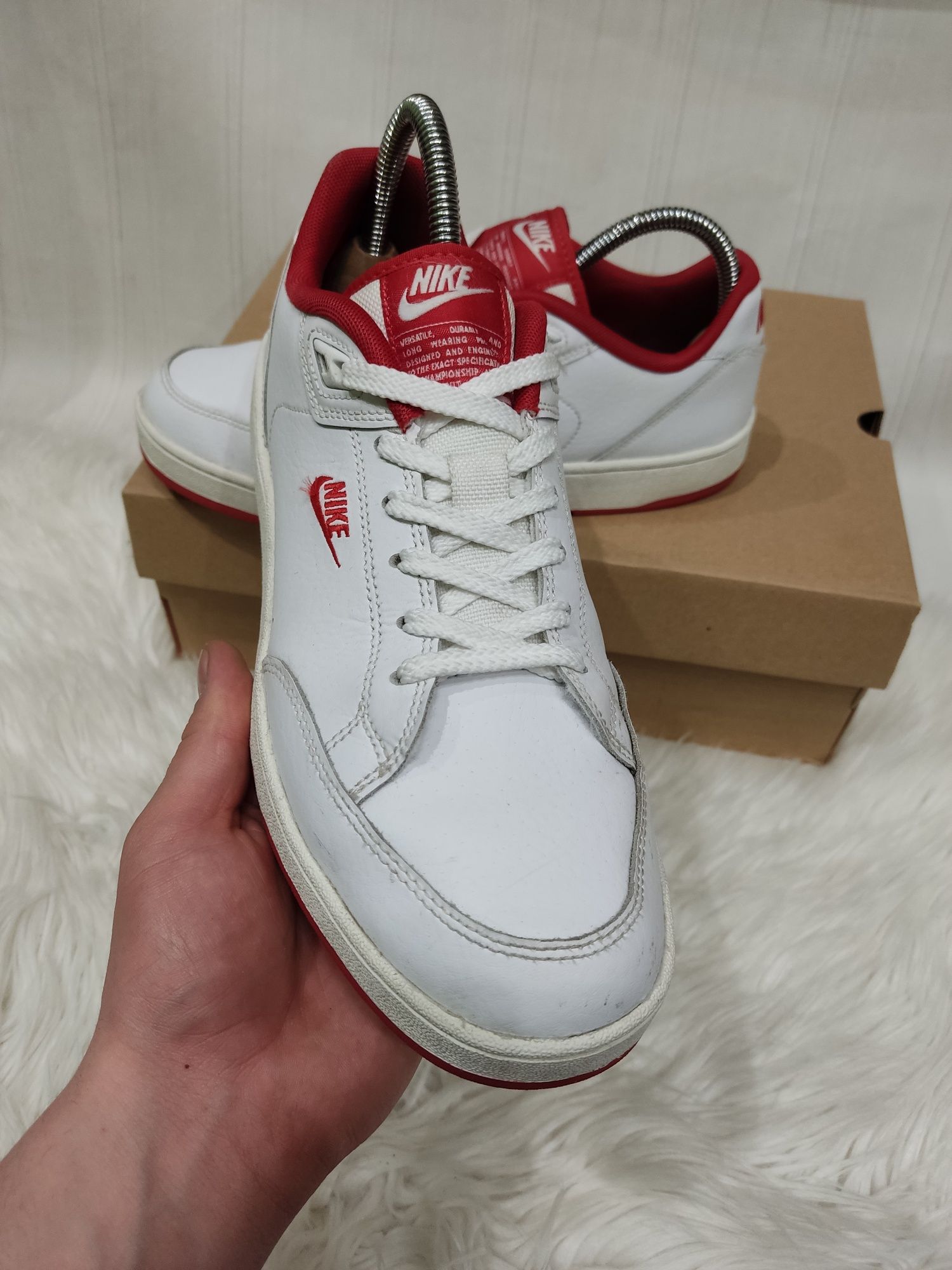 Кросівки Nike Grandstand Ii White/Red 43 розмір