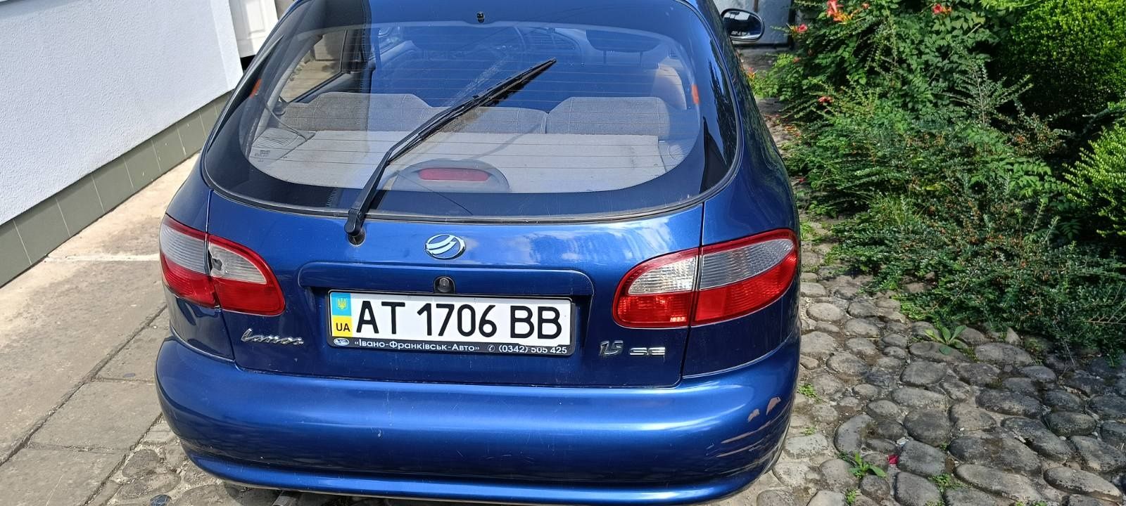 Автомобіль ЗАЗ Ланос