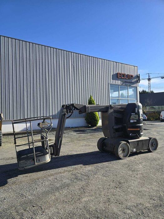 Plataforma Elevatória Articulada Manitou 120AETJ