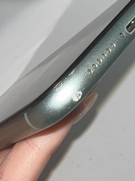 Iphone 11 w kolorze mietowym