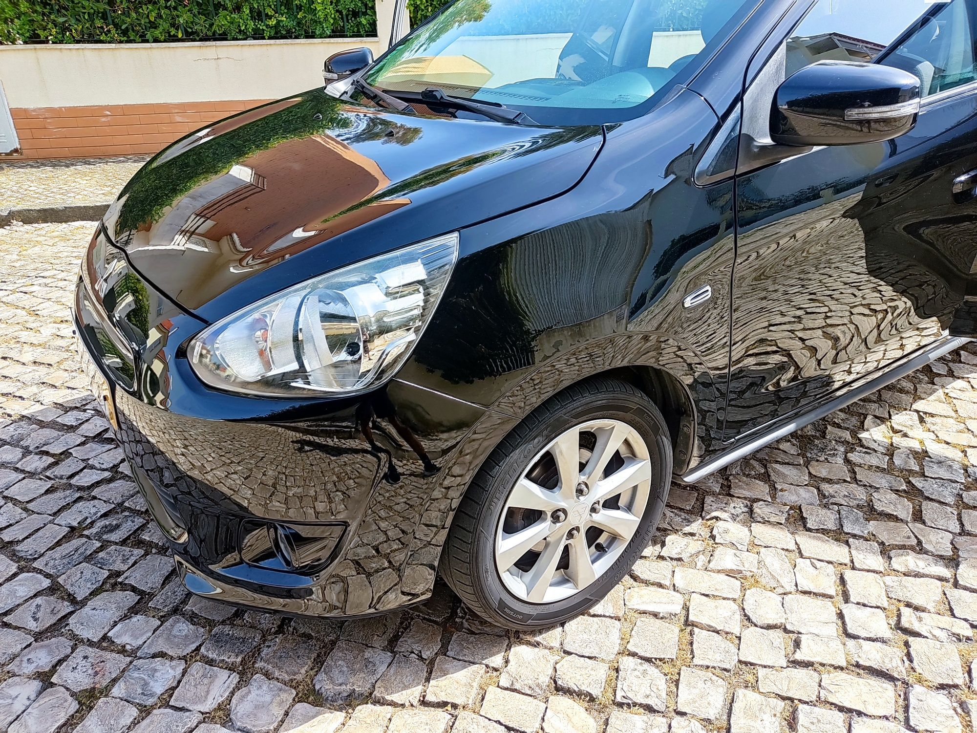 Mitsubishi Space Star 1.2 Aceito retomas carros/motas