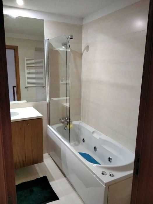 Apartamento encantador com piscina