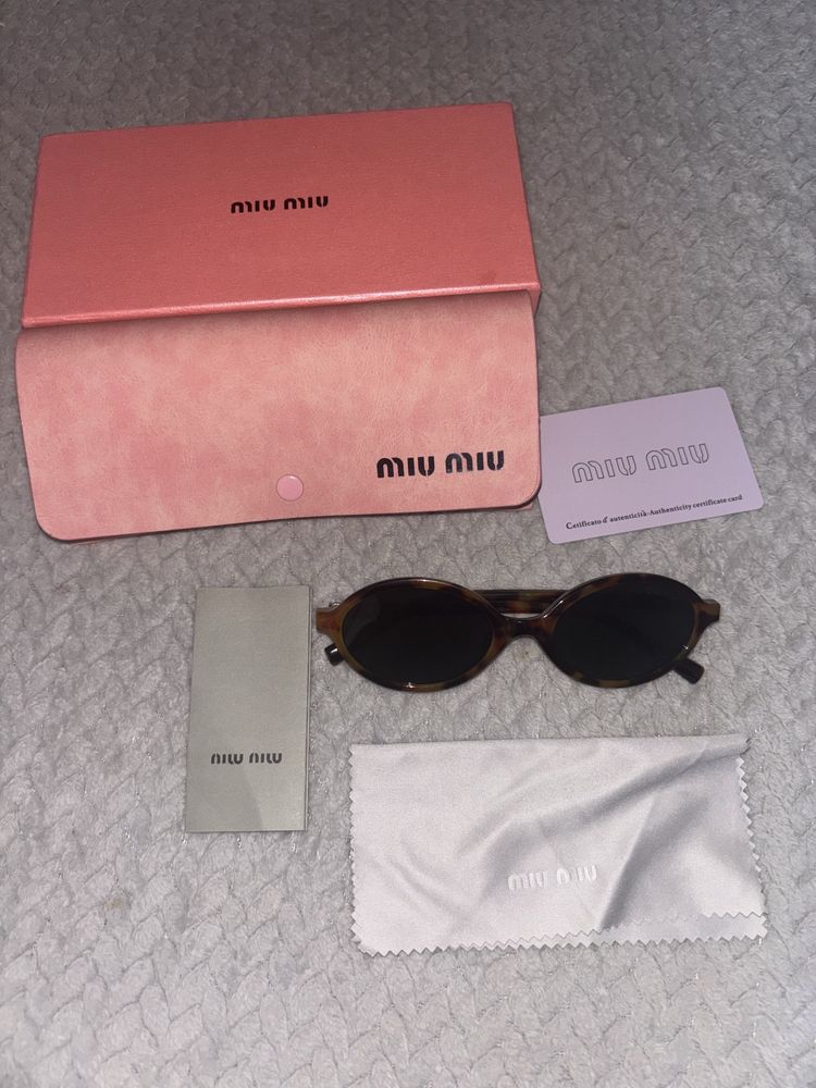 Oculos Miu Miu - como novos