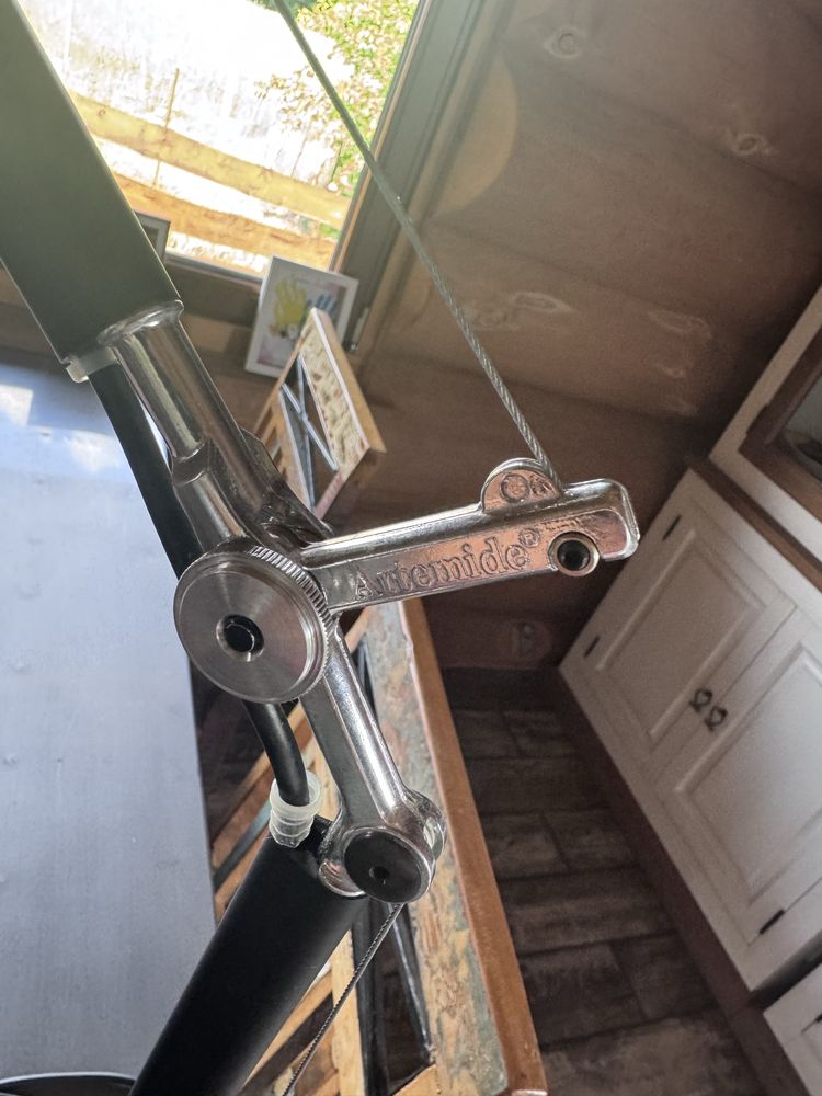 Lampa artemide tolomeo czarna