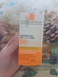 La Roche-Posay Anthelios uv Mune 400 dpf50+ Niewidoczny Fluid 50ml