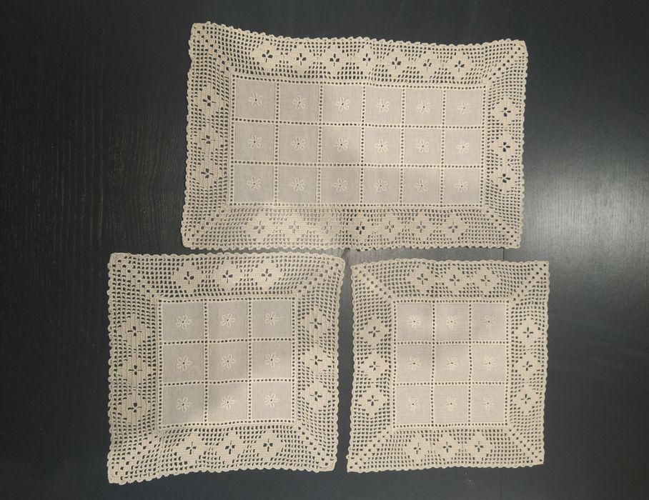 Conjunto de três naperons