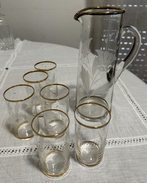 Conjunto de peças de vidro antigas