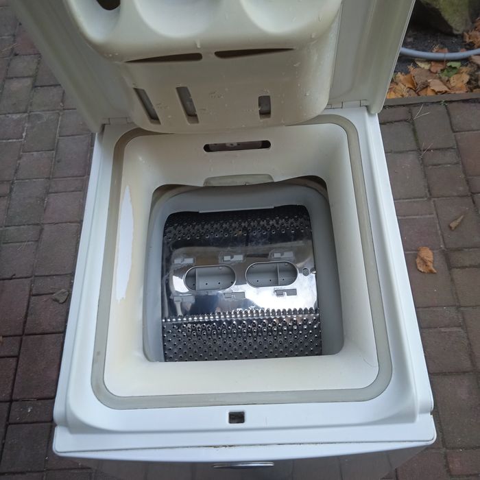 Стиральная машинка Whirlpool 5кг AWE7515