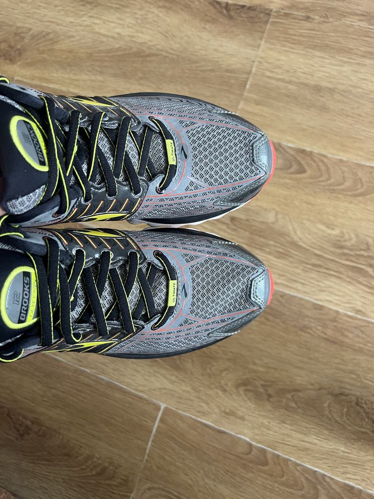 Кросівки Brooks Ghost 12