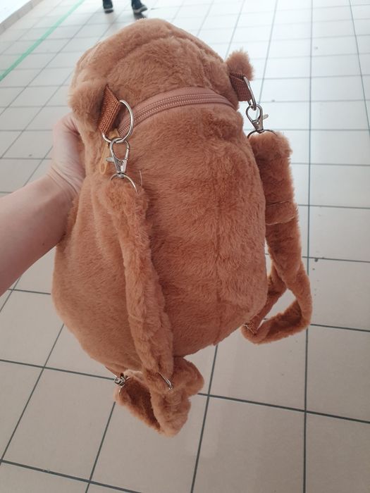 Brązowy plecak kapibara z labubu dla dzieci