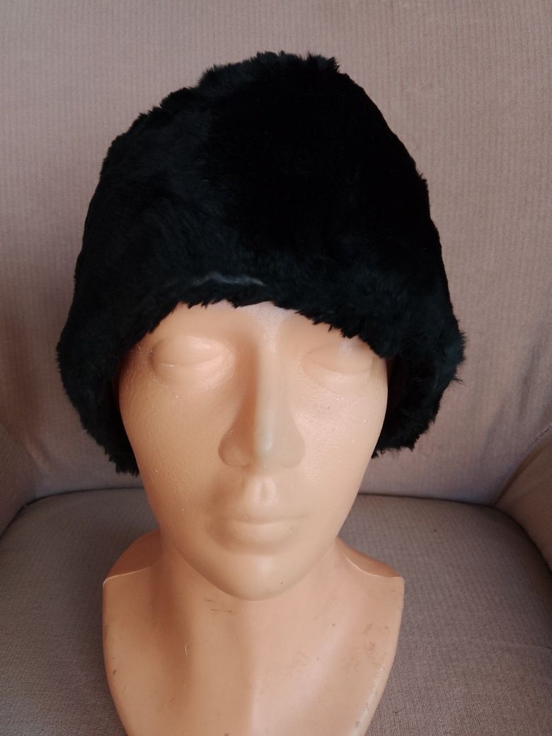 Czapka futrzana na pikowanej podszewce