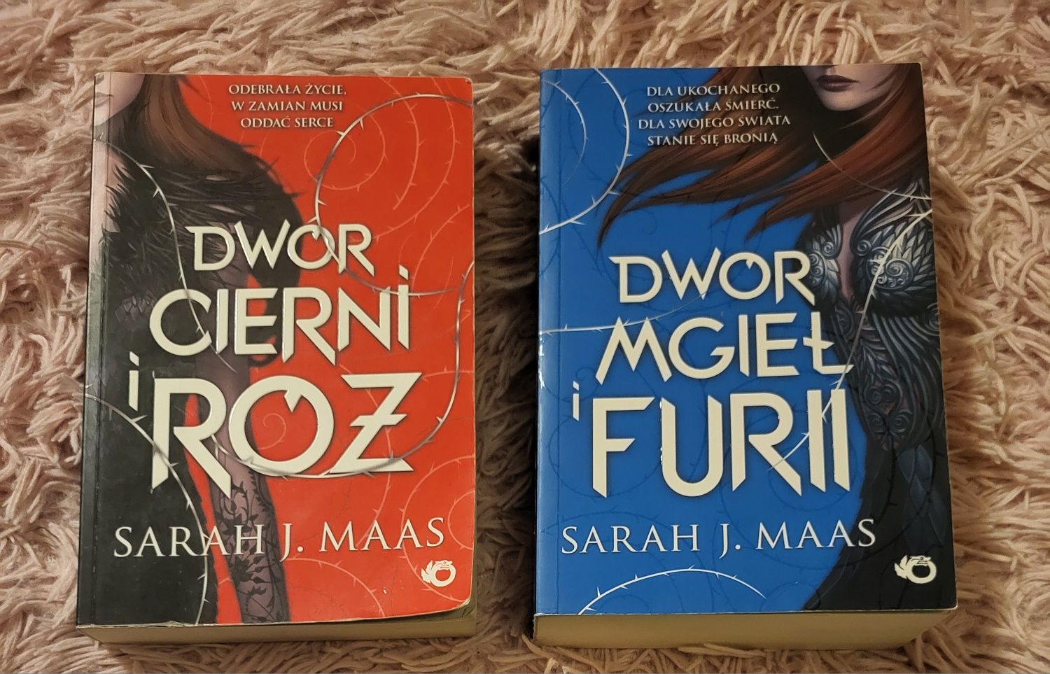 Seria "Dwór cierni i róż" Sarah J. Maas