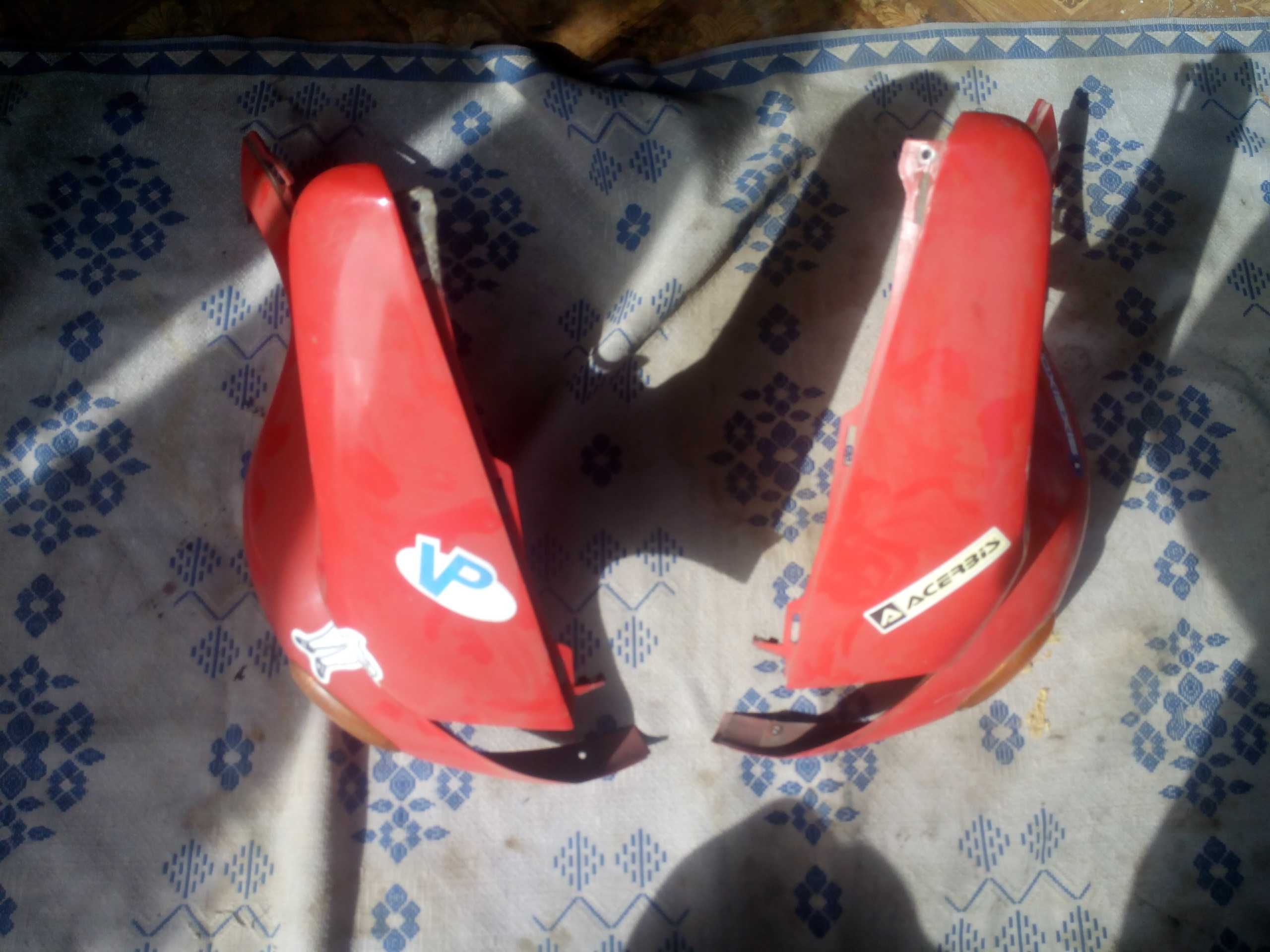 Пластик верхних боковин Gilera runner(без поворотов)- все крепл целые