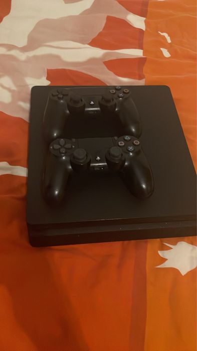 Playstation 4 2 comados 110 euros