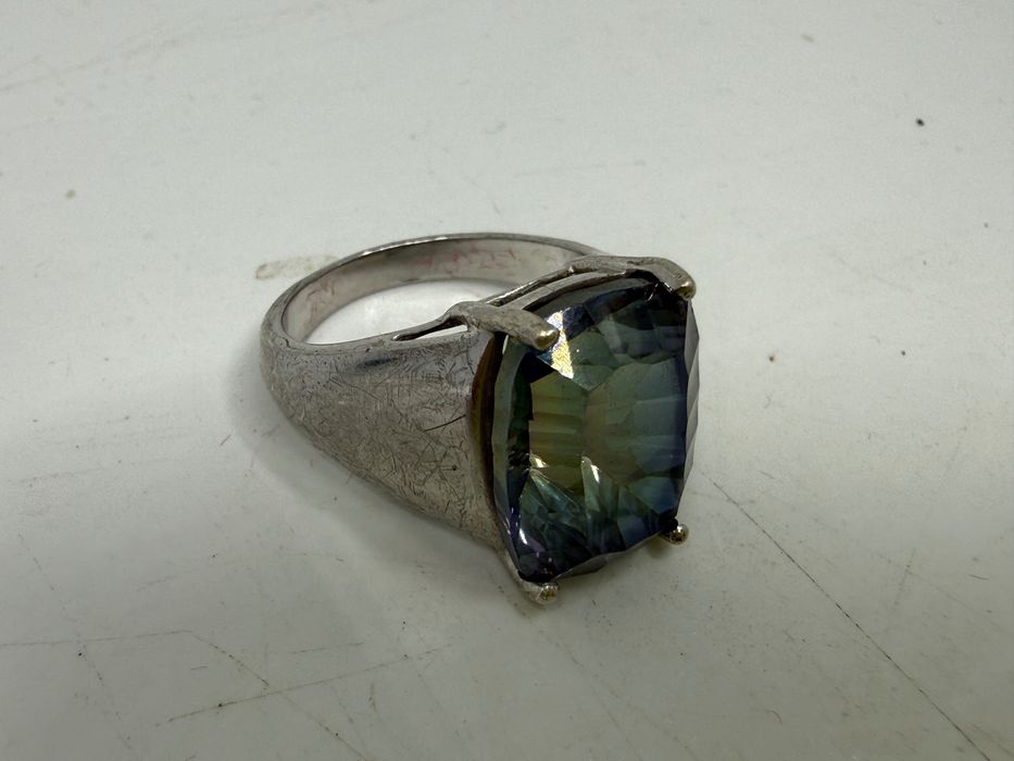 Pierścionek z topazem majestic srebro próba 925