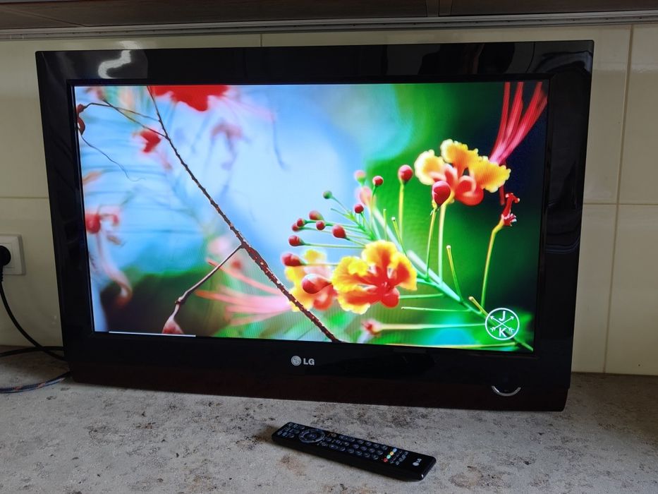 Telewizor 32" LG 32LG4000 DVD uchwyt na ścianę