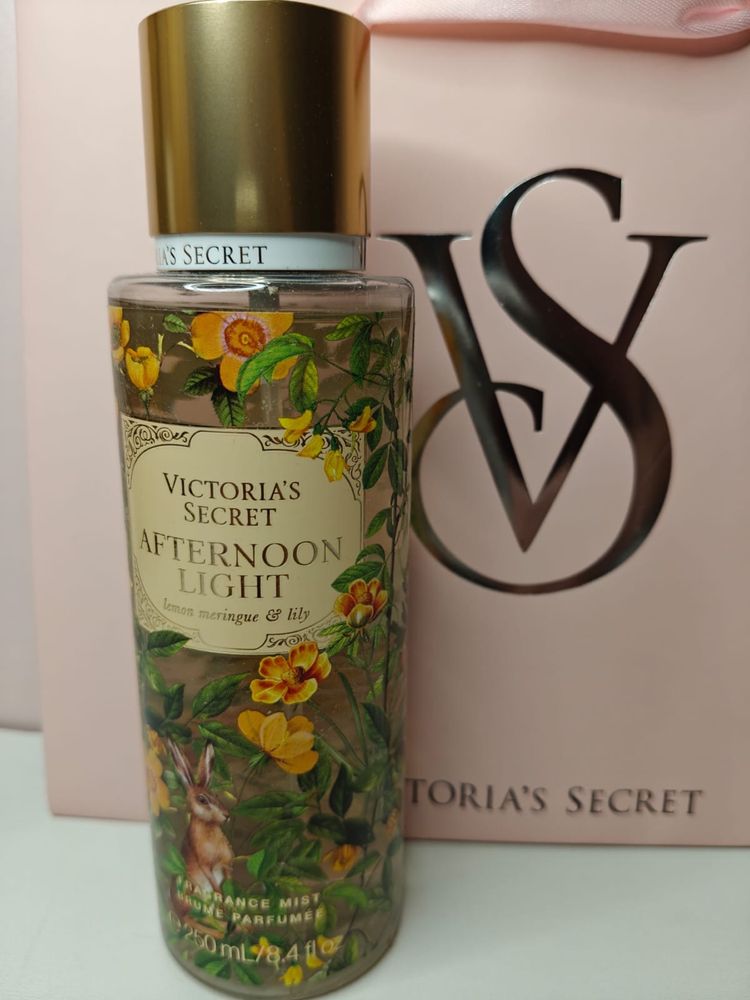 Спрей лосьйон скраб натуральна лінійка Вікторія сікрет VictoriasSecret