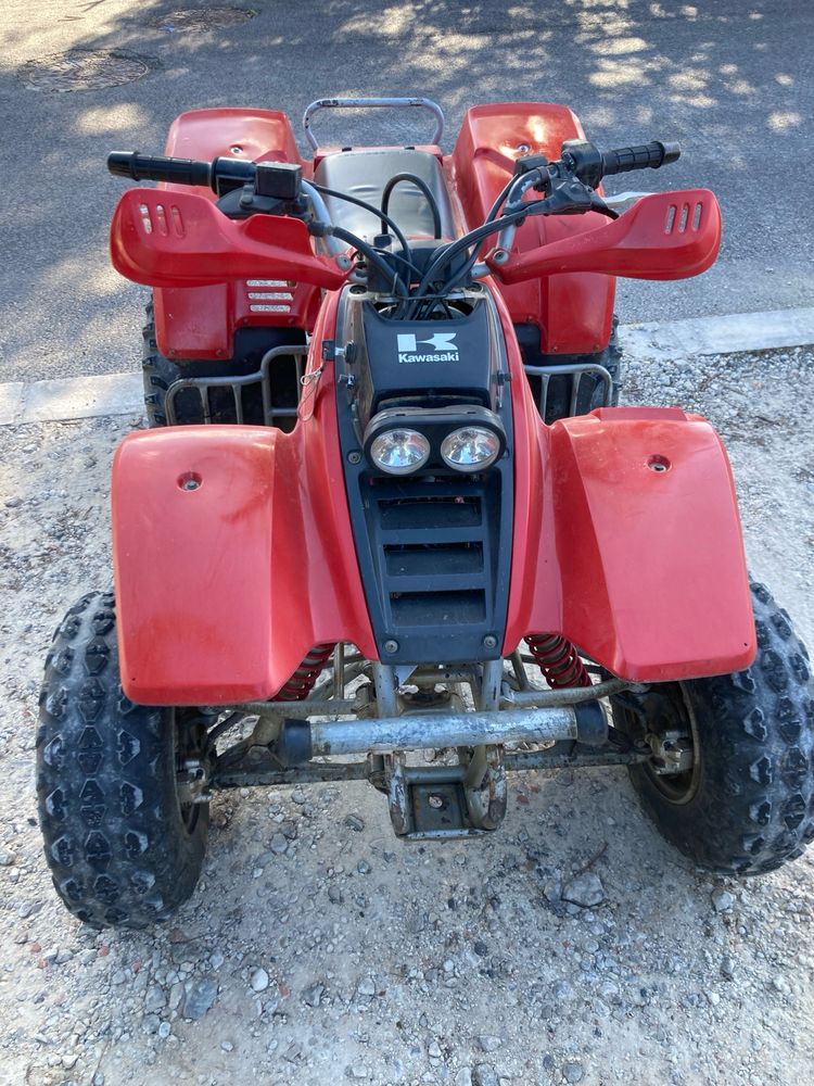 Kawasaki 300 semi automatica