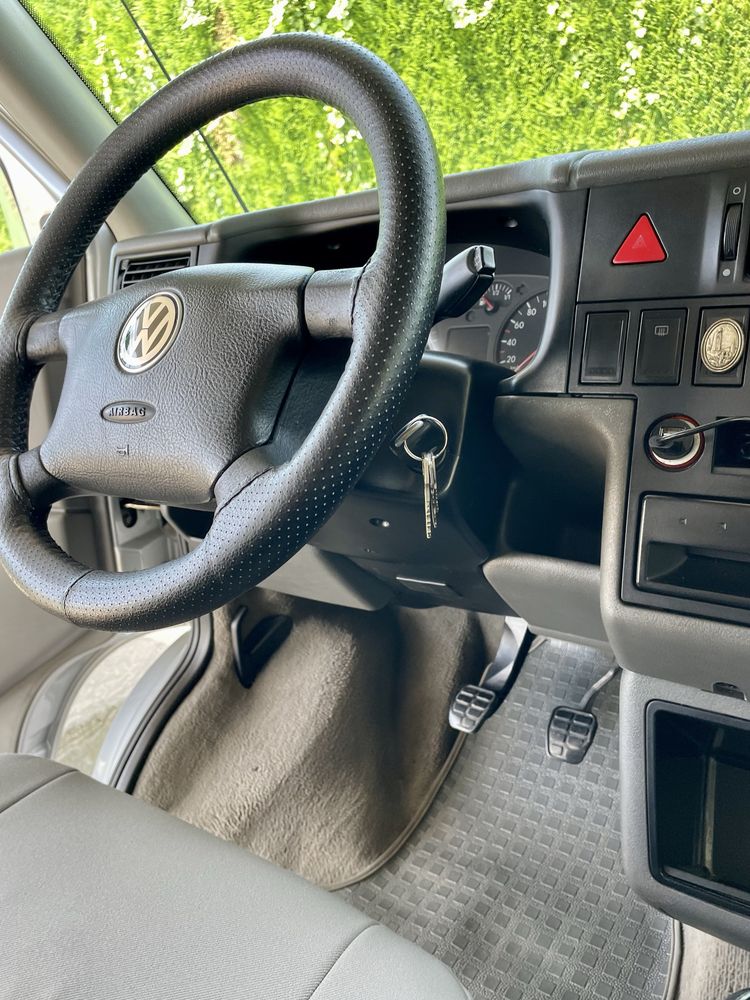 WV Caravelle 2001 2.5 TDI longa
