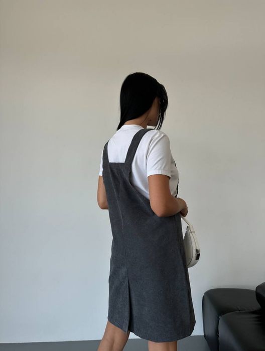 Сарафан жіночий чорного кольору