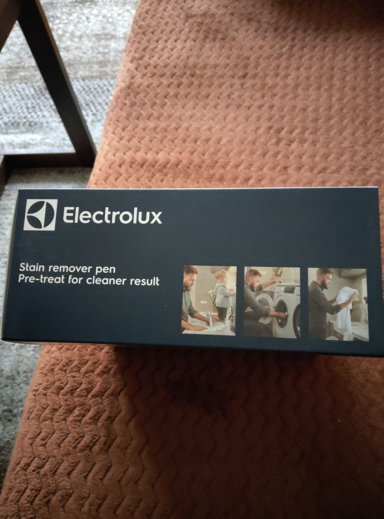 Ultrasonoczny odplamiacz firmy Elektrolux.