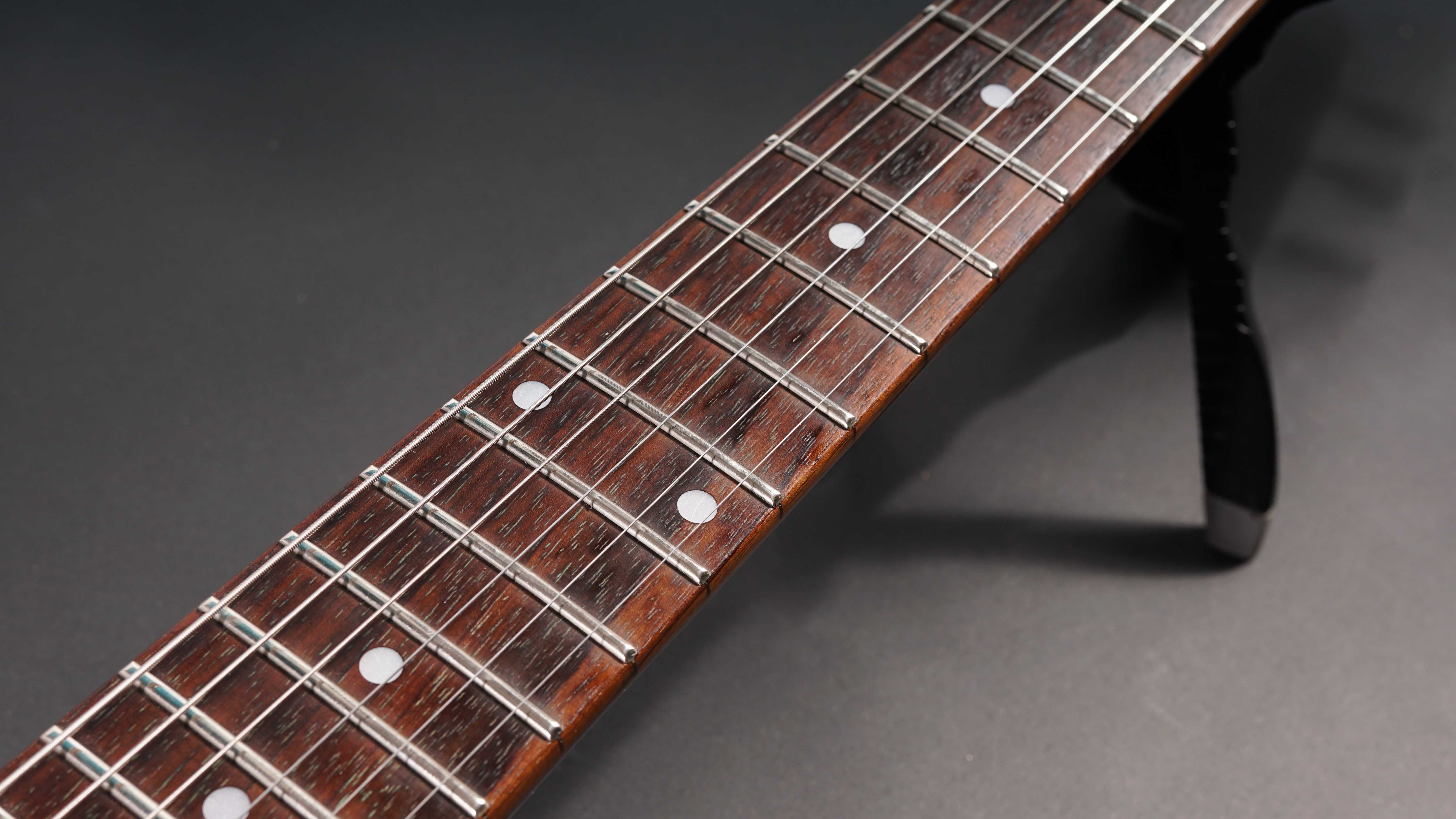 ESP Edwards E-FV-120D | 2011 | Flying V |  SH-1 & SH-5 | Gibson Deluxe