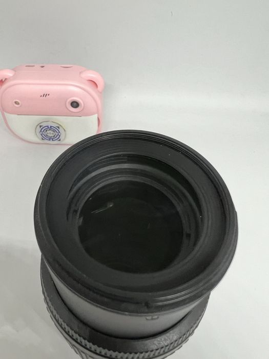 Об'єктив Nikon AF-S 55-200 mm f/4.0-5.6 ED VR DX