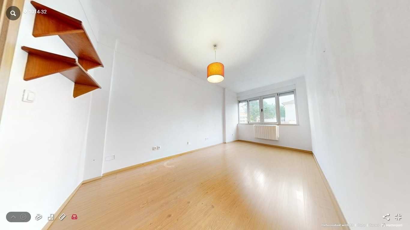 Apartamento T4 com garagem fechada