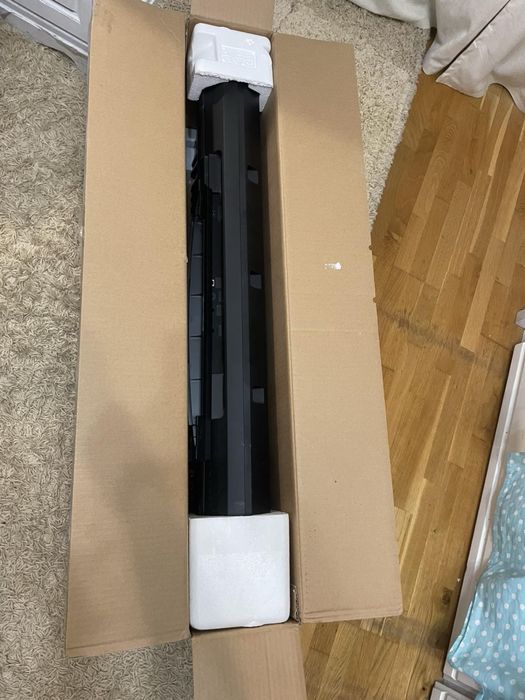 Синтезатор Yamaha PSR-E373.