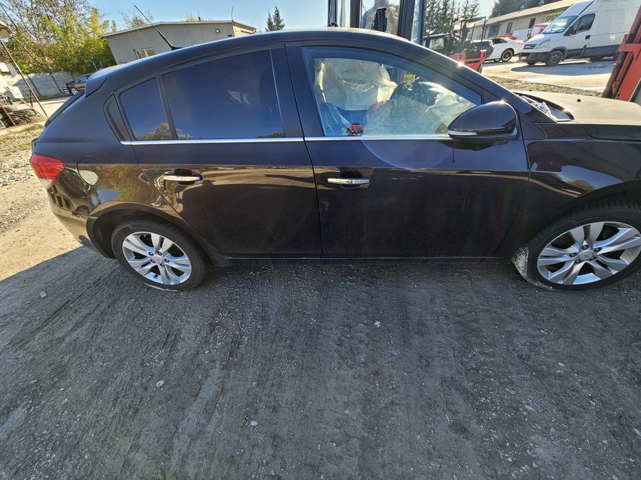 Chevrolet Cruze drzwi prawe lewe przód tył GYO