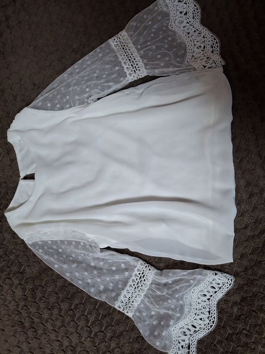 Блузка молочна до школи