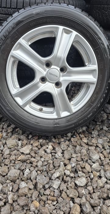 4x Koła Toyota 175 65 R15 Felgi 4x100 ET 39
