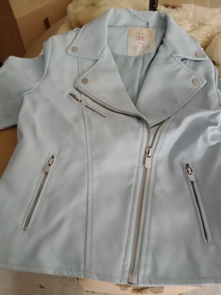 Roupa de menina variada