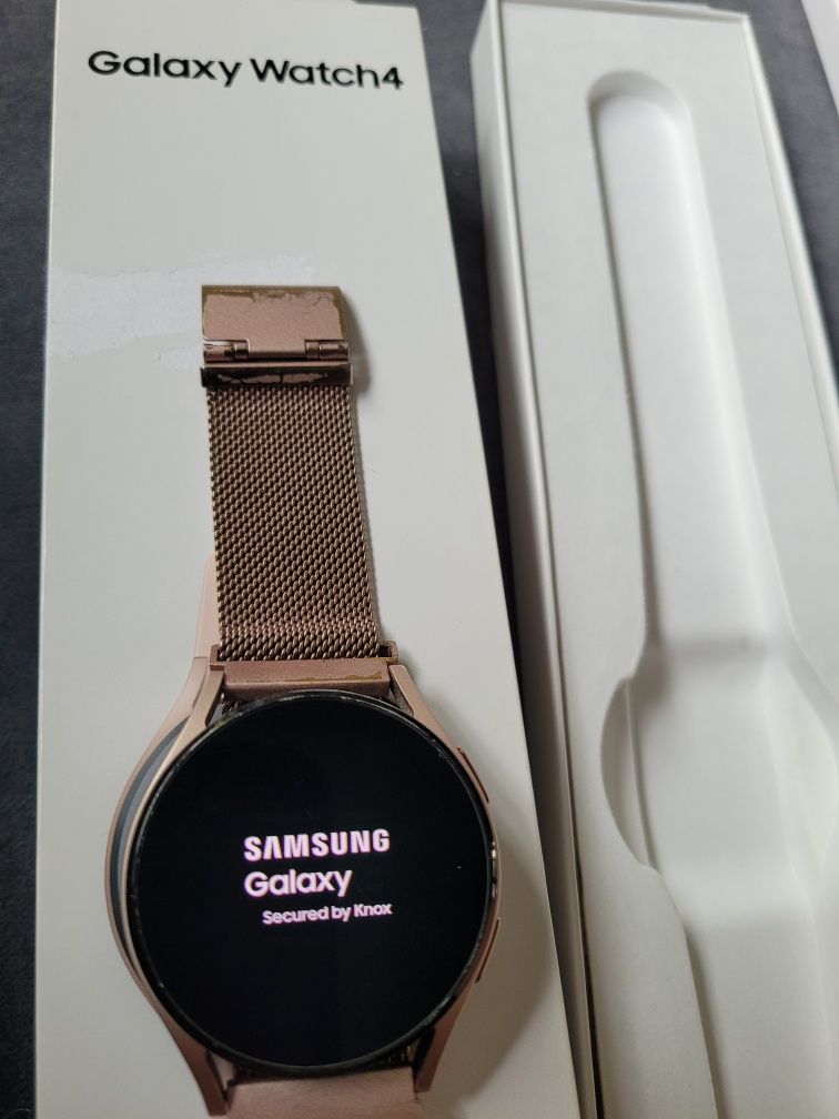Samsung Galaxy watah 4