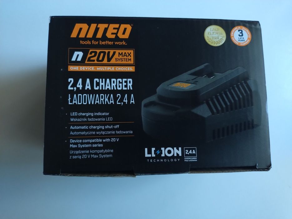 Akumulator niteo, ładowarka.