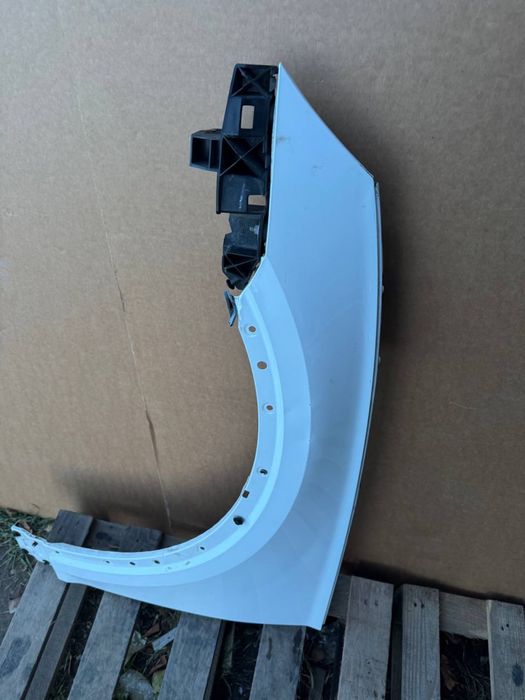 AUDI Q5 80A ліве переднє крило в наявності