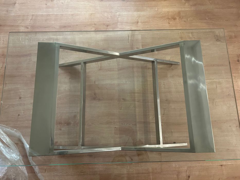 Vendo mesa de centro da loja 8&80